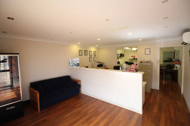 4/311 Taylor Street Wilsonton QLD 4350 - Image 2