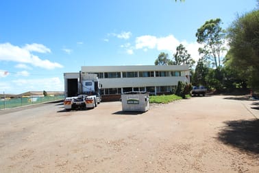 3 Rocla Court Glenvale QLD 4350 - Image 2