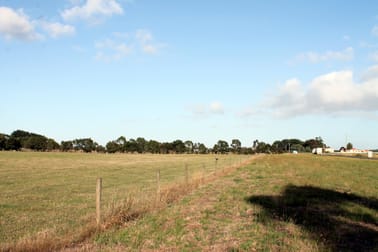 425 Princes Highway Colac West VIC 3250 - Image 1