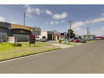 8 Frank Street Mornington VIC 3931 - Image 2