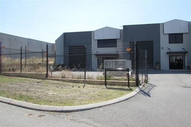 4/44 Erceg Road Yangebup WA 6164 - Image 2