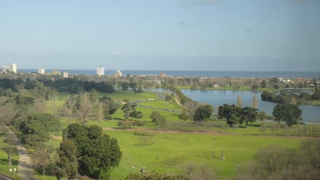 Lvl 2, Sui/3 Bowen Crescent South Melbourne VIC 3205 - Image 2