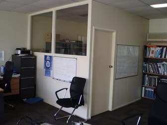 2/54 Howleys Road Notting Hill VIC 3168 - Image 3