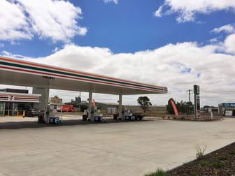 Shop 3/1280 Koo Wee Rup Road Pakenham VIC 3810 - Image 3