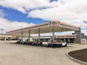 Shop 2/1280 Koo Wee Rup Road Pakenham VIC 3810 - Image 3