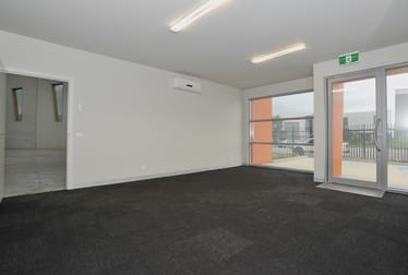 1/14 Capital Place Carrum Downs VIC 3201 - Image 2