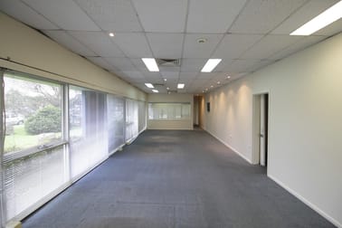 1/134 Herald Street Cheltenham VIC 3192 - Image 3