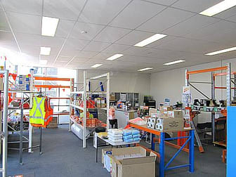 Unit 2/ 640-680 Geelong Road Brooklyn VIC 3012 - Image 2