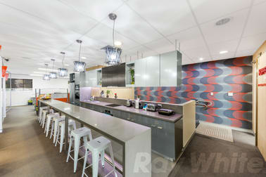 4/13 Manilla Street East Brisbane QLD 4169 - Image 3