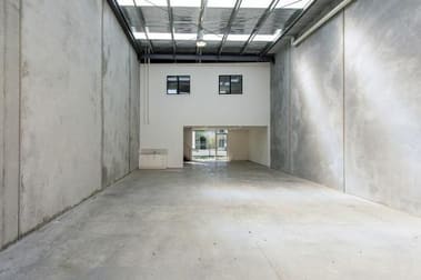 15/23 Heyington Avenue Thomastown VIC 3074 - Image 2