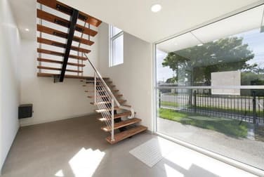 15/23 Heyington Avenue Thomastown VIC 3074 - Image 3