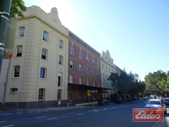 4/54 Vernon Tce Newstead QLD 4006 - Image 1