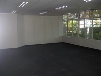 1/14 Salmon Street Port Melbourne VIC 3207 - Image 3