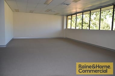 7/1177 Logan Road Holland Park West QLD 4121 - Image 2