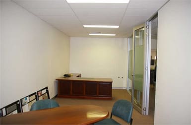 Upstairs Suite/202 Hume Street Toowoomba City QLD 4350 - Image 2