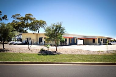 5/2 BlueRidge Dr Dubbo NSW 2830 - Image 2