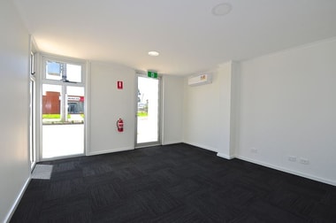 94 Rowena Street East Bendigo VIC 3550 - Image 2