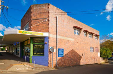 33 Redleaf Avenue Wahroonga NSW 2076 - Image 2