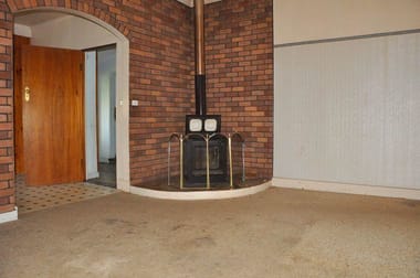 83 Princes Highway Yarragon VIC 3823 - Image 3
