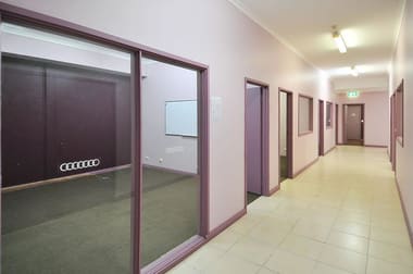 32 Wurruk Avenue Preston VIC 3072 - Image 2