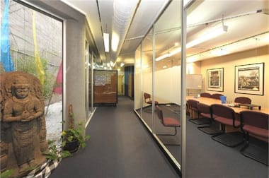 27 Palmerston Crescent South Melbourne VIC 3205 - Image 2