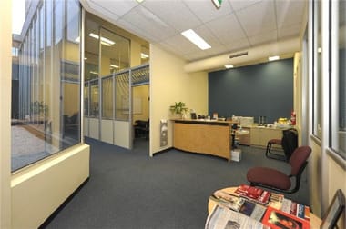 27 Palmerston Crescent South Melbourne VIC 3205 - Image 3