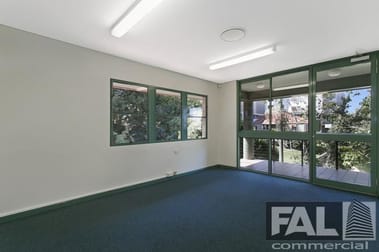 9 McInroy St Taringa QLD 4068 - Image 3