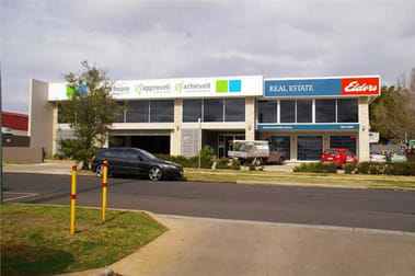 Upstairs Suite/202 Hume Street Toowoomba City QLD 4350 - Image 1