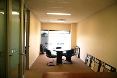 Upstairs Suite/202 Hume Street Toowoomba City QLD 4350 - Image 3