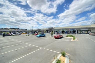 Shop  20/215-225 Parkhill Drive Berwick VIC 3806 - Image 2