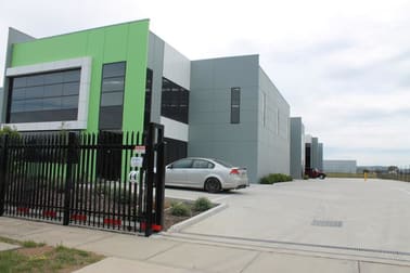 Unit 3/14 Southeast Boulevard Pakenham VIC 3810 - Image 1