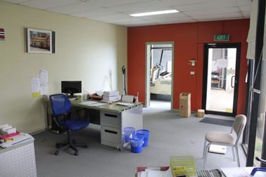 2/23-24 Carl Court Hallam VIC 3803 - Image 2