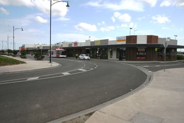 18 Golden Green Street Pakenham VIC 3810 - Image 3