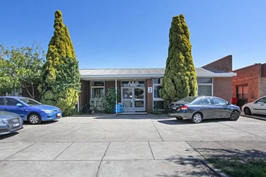 2 Ardena Court Bentleigh East VIC 3165 - Image 3