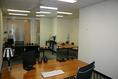 201/1 Queens Road Melbourne VIC 3000 - Image 2