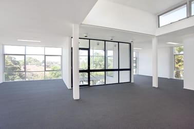 8 Yarra Street Hawthorn VIC 3122 - Image 2