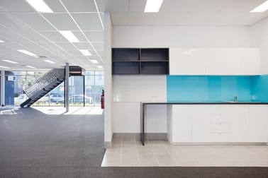 22-32 Sabre Drive Port Melbourne VIC 3207 - Image 3