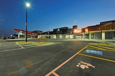 T1/4 Cardinia Road Officer VIC 3809 - Image 2