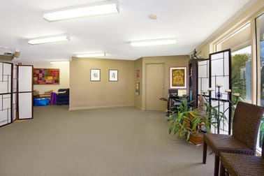 2/2 Moore Avenue Lindfield NSW 2070 - Image 2
