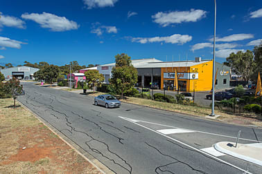 2 Playford Crescent Salisbury North SA 5108 - Image 3