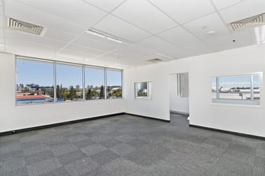 21/75 Wharf Street Tweed Heads NSW 2485 - Image 3