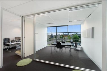 3/11-13 Phillip Court Port Melbourne VIC 3207 - Image 2