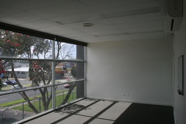 1/150 Chesterville Road Moorabbin VIC 3189 - Image 2