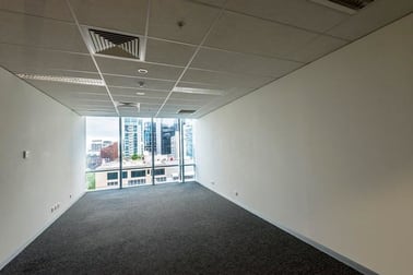 702/2 Queen Street Melbourne VIC 3000 - Image 3