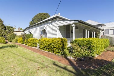 92 Herries St Toowoomba City QLD 4350 - Image 2