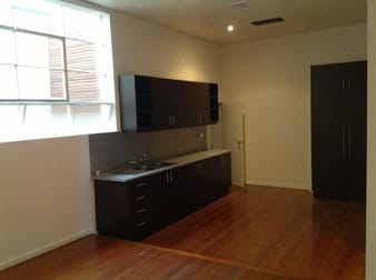 8 Yarra Street South Melbourne VIC 3205 - Image 2