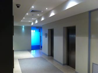 25/574 Plummer Port Melbourne VIC 3207 - Image 2