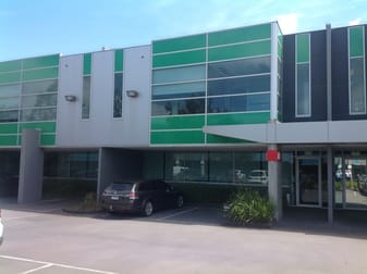12/21 Sabre Drive Port Melbourne VIC 3207 - Image 1