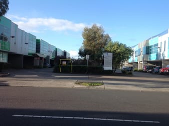 12/21 Sabre Drive Port Melbourne VIC 3207 - Image 2