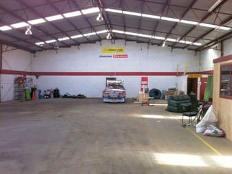 Unit/10 Gordon Street Cranbourne VIC 3977 - Image 2